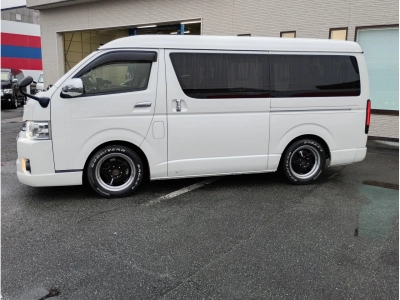 TOYOTA HIACE WAGON