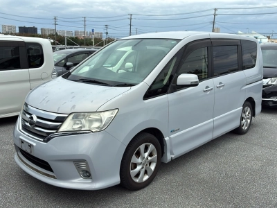 NISSAN SERENA