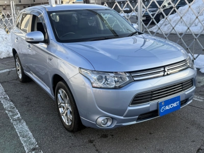 MITSUBISHI OUTLANDER PHEV