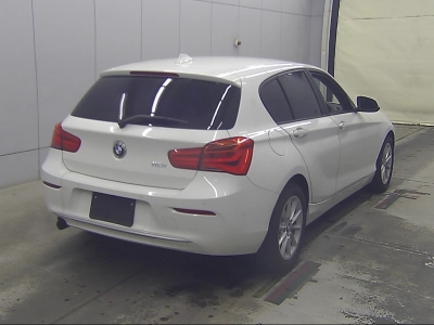 BMW 1 SERIES