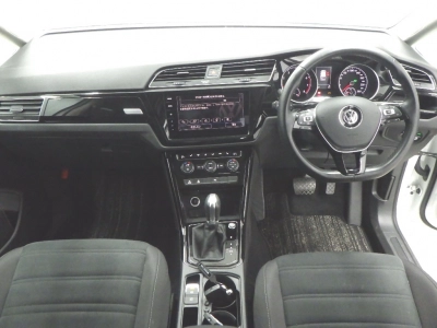 VOLKSWAGEN GOLF TOURAN