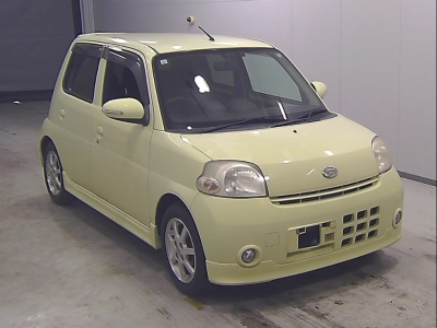 DAIHATSU ESSE