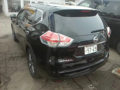 NISSAN X-TRAIL