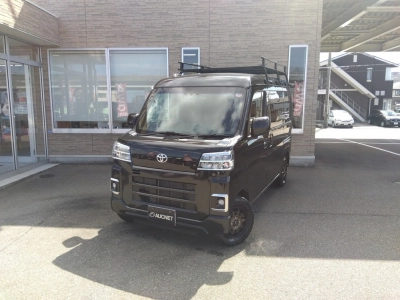 TOYOTA PIXIS VAN