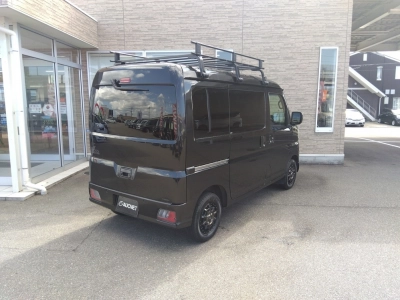 TOYOTA PIXIS VAN