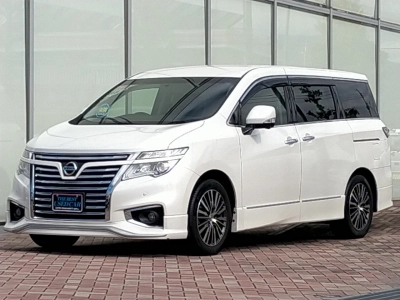 NISSAN ELGRAND