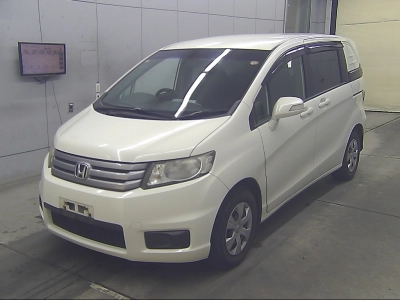 HONDA FREED SPIKE