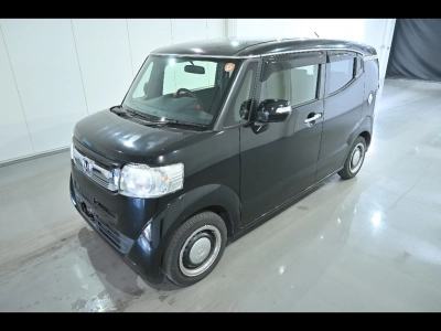 HONDA N-BOX SLASH