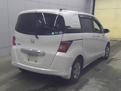 HONDA FREED SPIKE