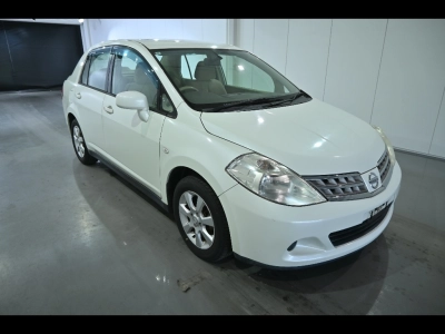 NISSAN TIIDA LATIO