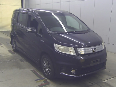 HONDA FREED SPIKE