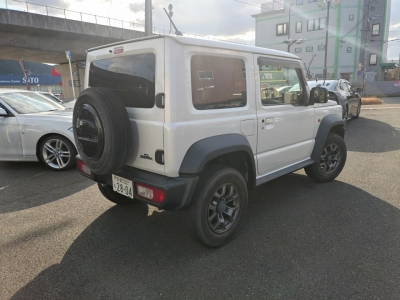 SUZUKI JIMNY SIERRA