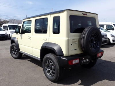 SUZUKI JIMNY NOMADE