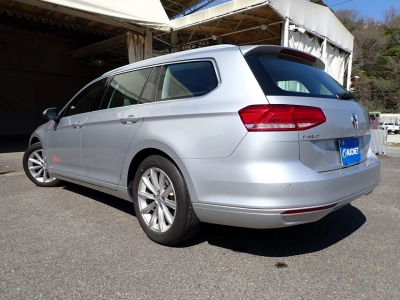 VOLKSWAGEN PASSAT VARIANT