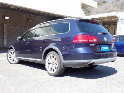 VOLKSWAGEN PASSAT ALLTRACK