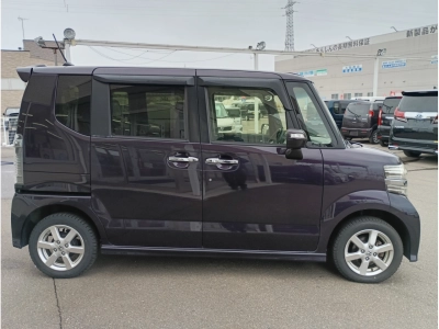 HONDA N BOX CUSTOM