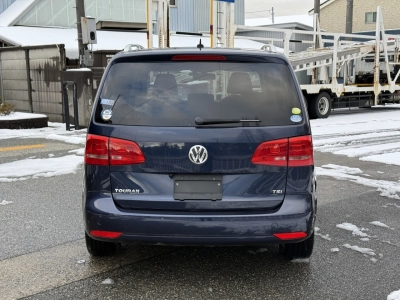 VOLKSWAGEN GOLF TOURAN