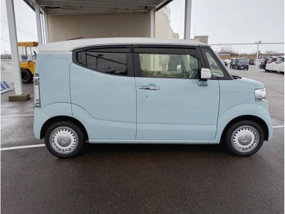 HONDA N-BOX SLASH