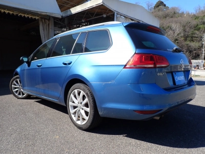 VOLKSWAGEN GOLF VARIANT