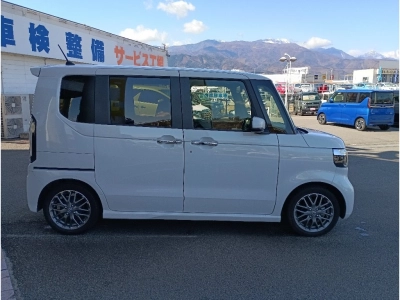HONDA N BOX CUSTOM