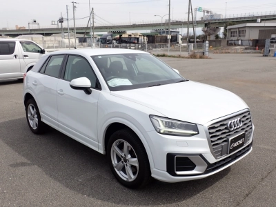 AUDI Q2
