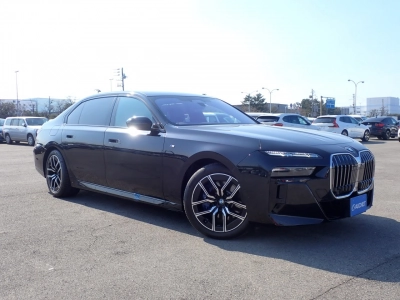 BMW 7 SERIES