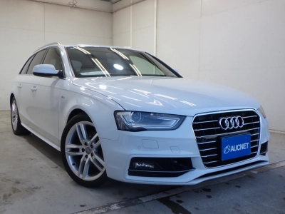AUDI A4 AVANTE