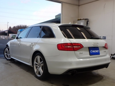 AUDI A4 AVANTE