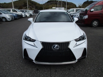 LEXUS IS