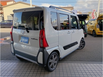 DAIHATSU TANTO FUN CROSS