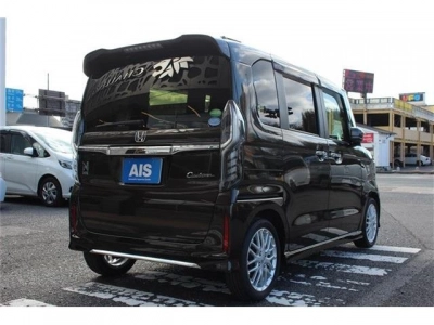 HONDA N BOX CUSTOM
