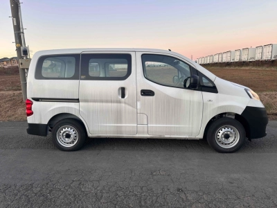 NISSAN NV200 VANETTE VAN