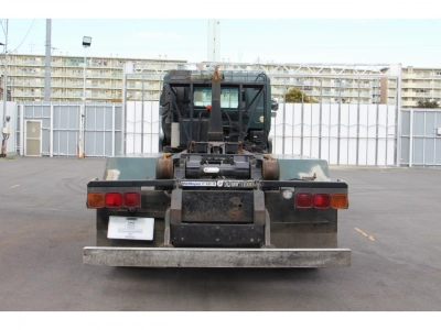 NISSAN DIESEL (UD) QUON