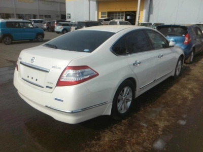 NISSAN TEANA