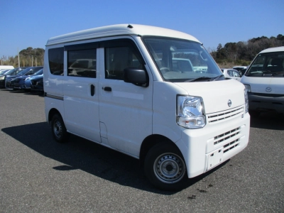 NISSAN NV100 CLIPPER