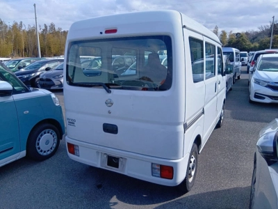 NISSAN NV100 CLIPPER