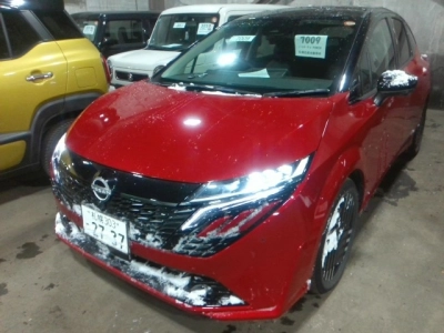 NISSAN AURA