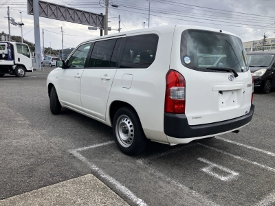 TOYOTA SUCCEED VAN