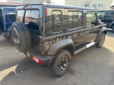 SUZUKI JIMNY NOMADE