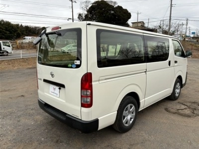 TOYOTA REGIUS VAN