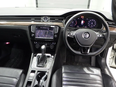 VOLKSWAGEN PASSAT WAGON