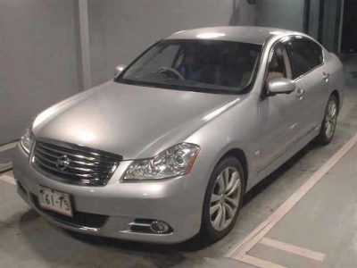 NISSAN FUGA