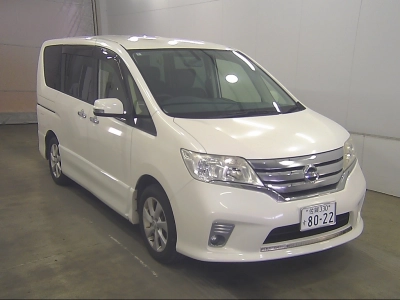 NISSAN SERENA