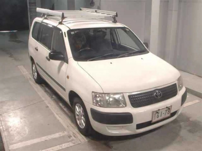 TOYOTA SUCCEED VAN