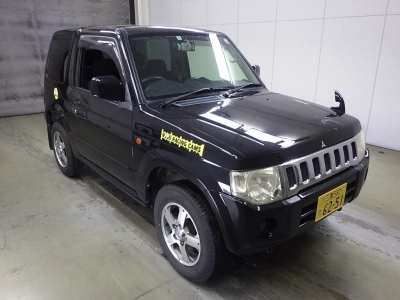 MITSUBISHI PAJERO MINI
