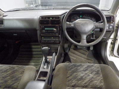 TOYOTA CARINA