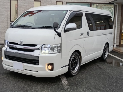 TOYOTA HIACE WAGON
