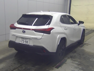 LEXUS UX