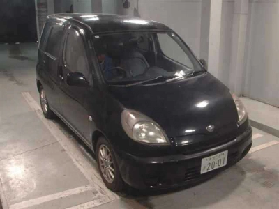 TOYOTA FUN CARGO