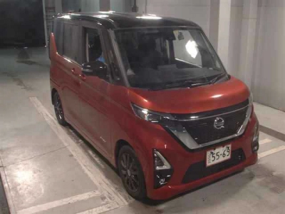 NISSAN ROOX